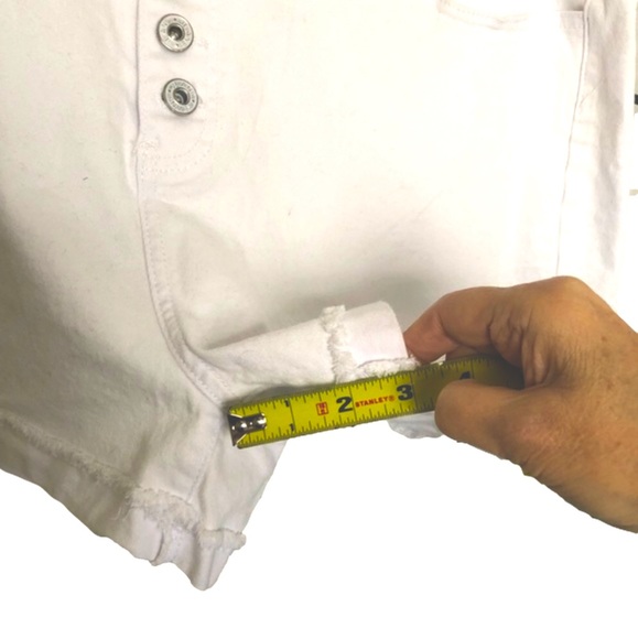 White Button Fly Denim Shorts White Jeans Mid Waisted size XXL - Picture 10 of 10